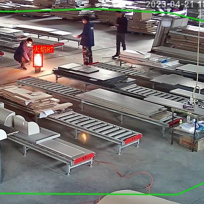 不同于傳統(tǒng)安防服務(wù)有繁復(fù)，AI視頻監(jiān)控以其便利、快捷的優(yōu)勢成為目前民用安防市場的新寵